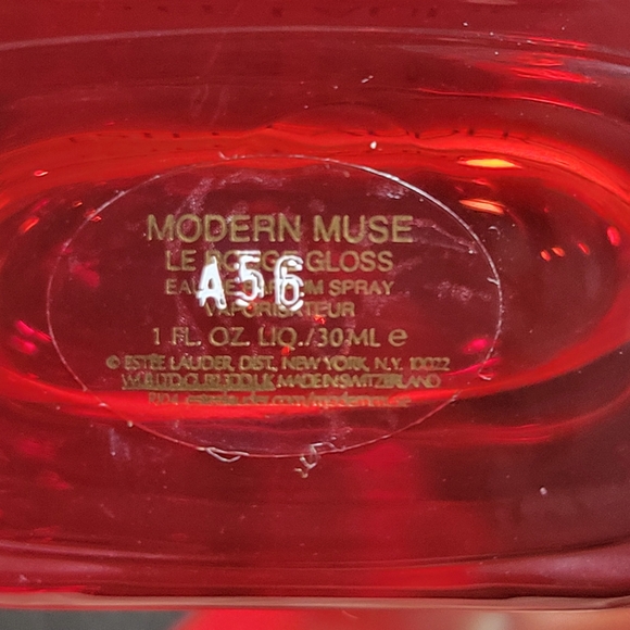 Estee Lauder Modern Muse Eau de Parfum - Picture 4 of 5